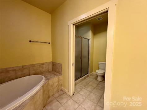 9 Kenilworth Knoll Asheville NC 28805