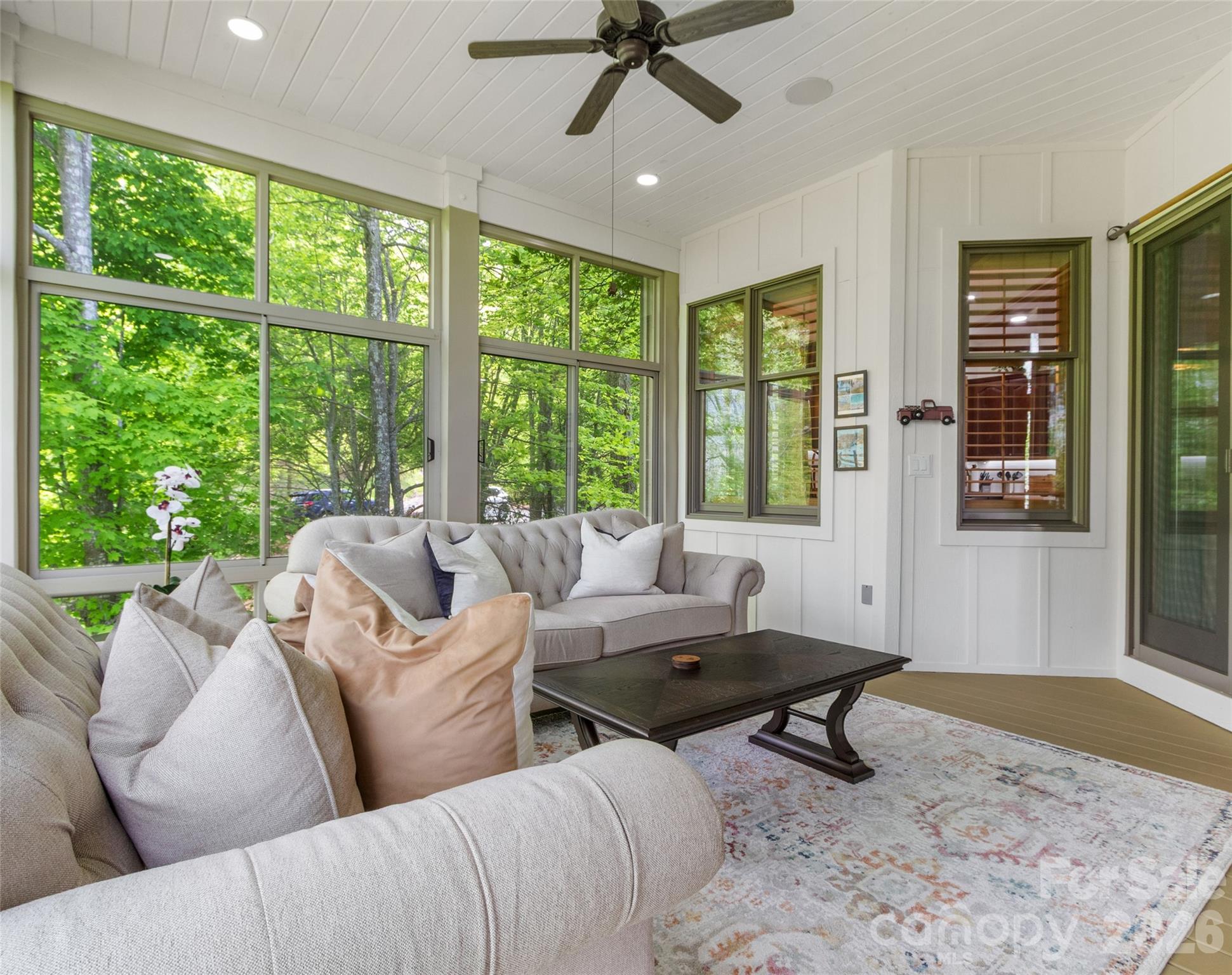 266 Sunset Point Road Burnsville NC 28714