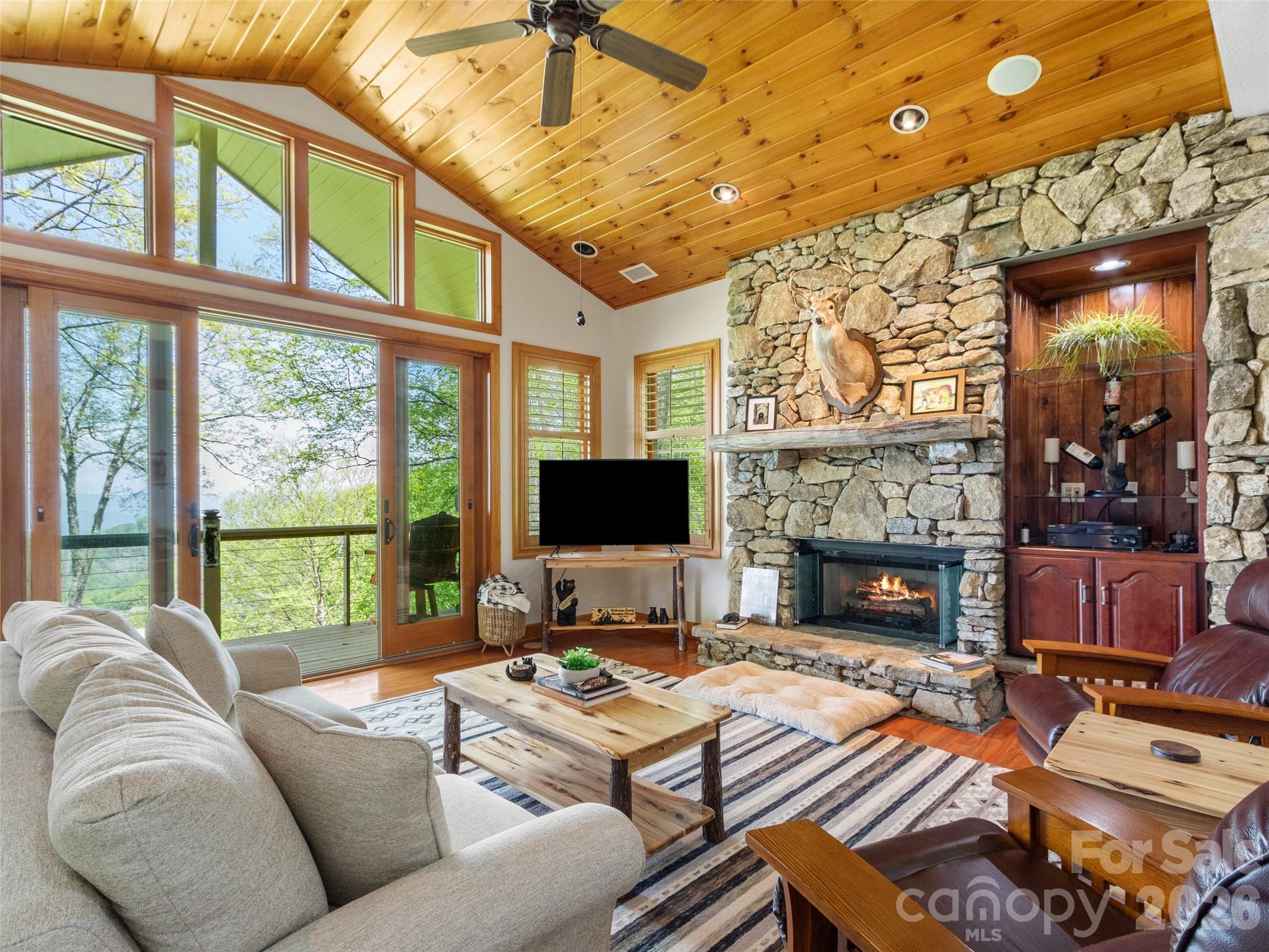 266 Sunset Point Road Burnsville NC 28714