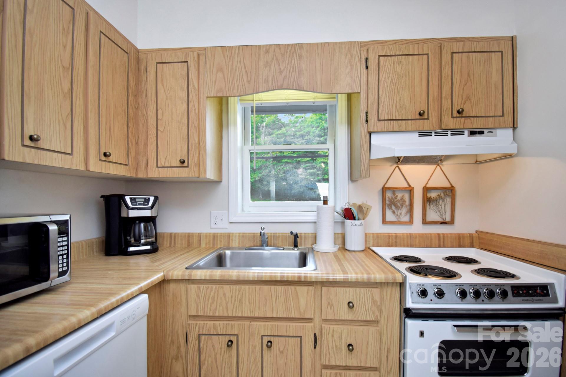 367 Skyleaf Drive Sugar Mountain NC 28604