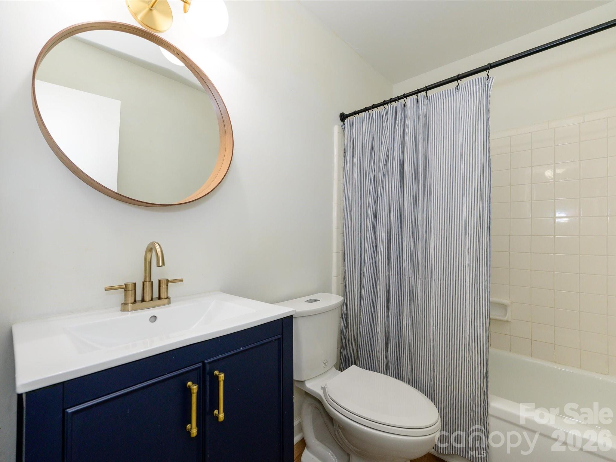 3738 Winding Creek Lane Charlotte NC 28226