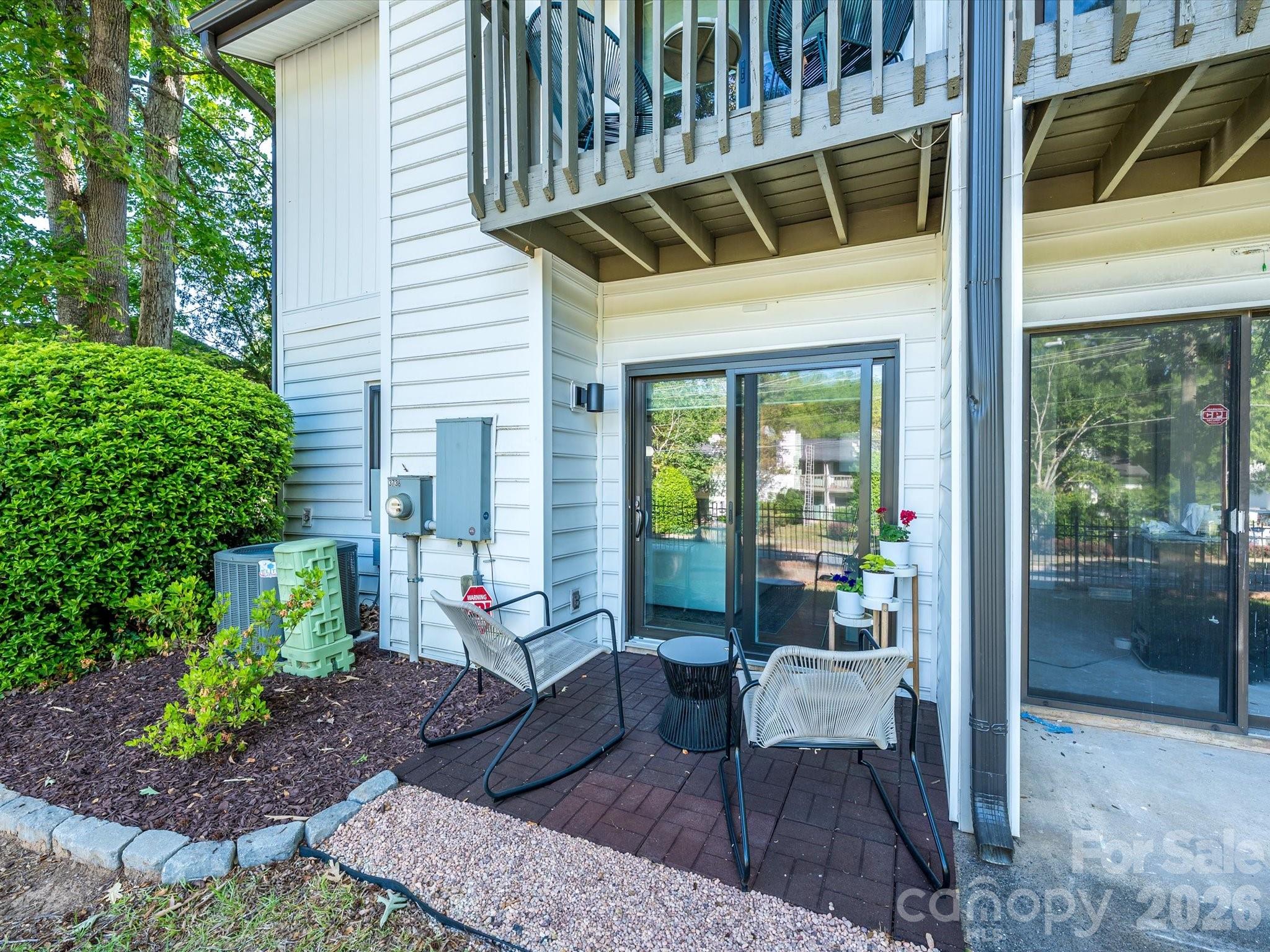 3738 Winding Creek Lane Charlotte NC 28226