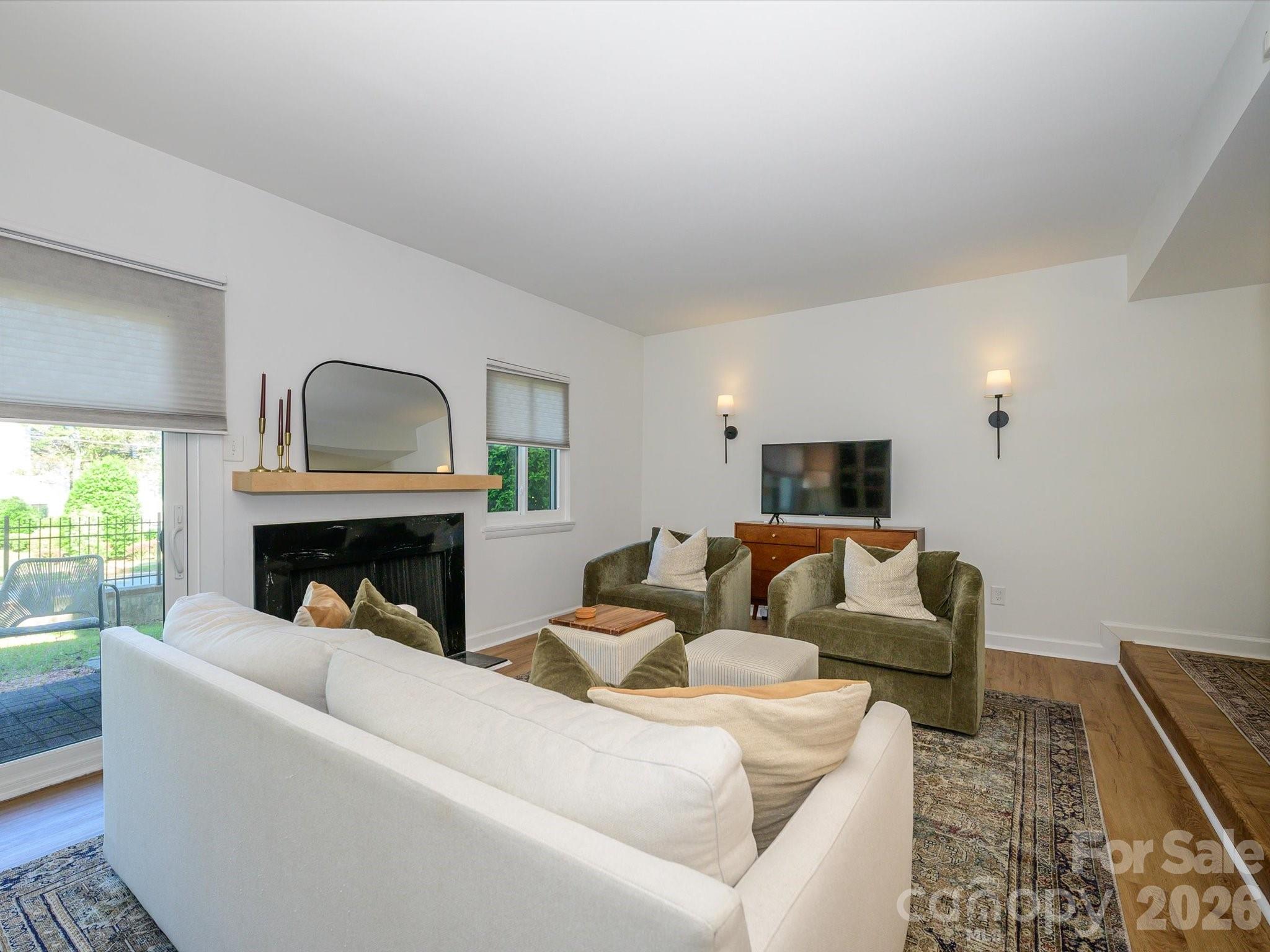 3738 Winding Creek Lane Charlotte NC 28226