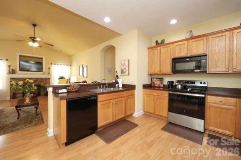 5714 Bradford Lake Lane Charlotte NC 28269