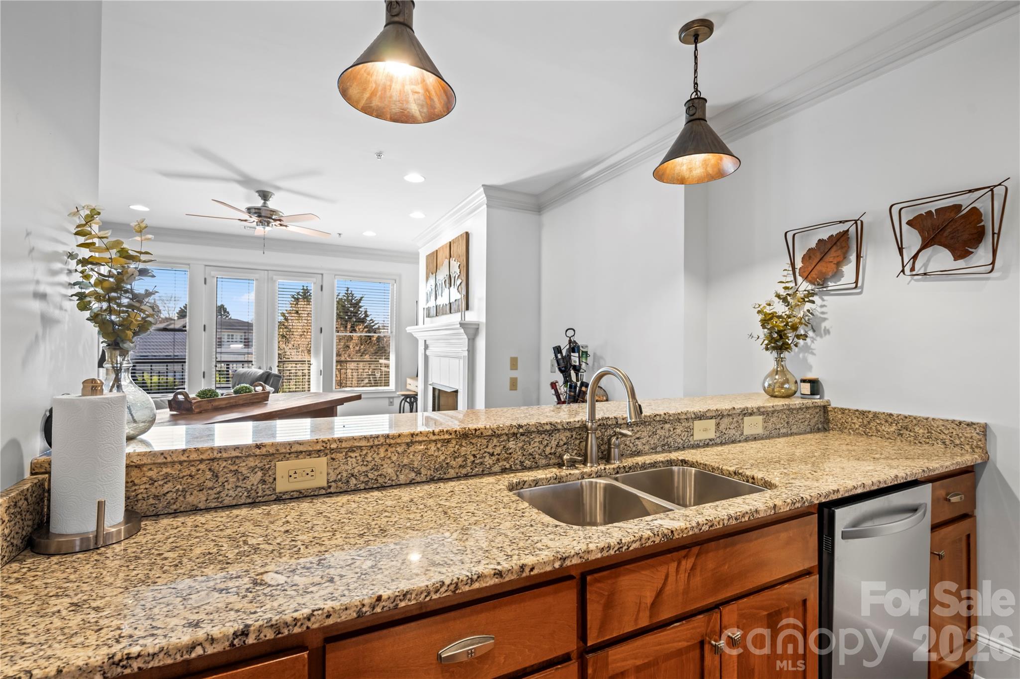 350 E Allen Street Hendersonville NC 28792