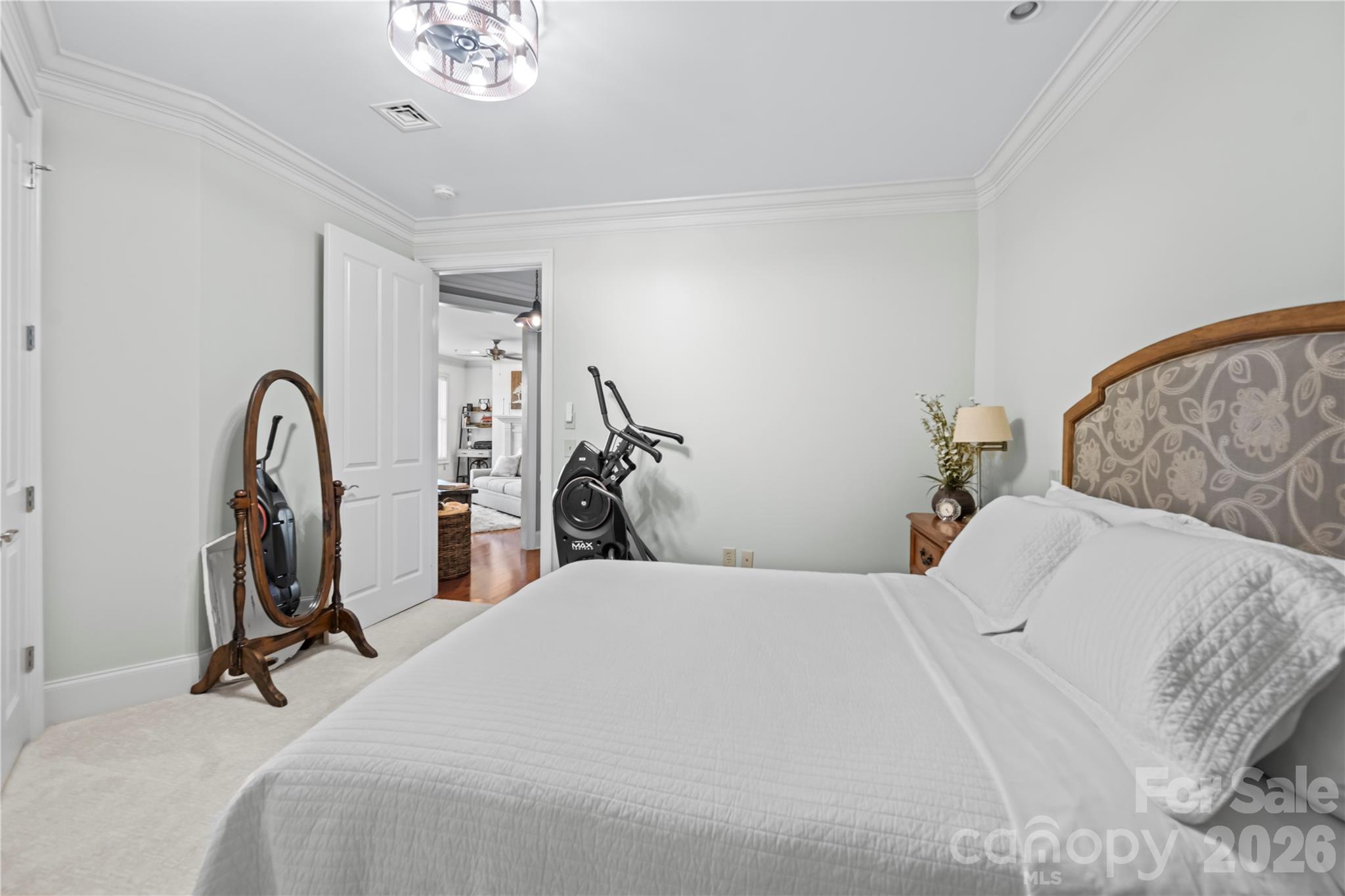 350 E Allen Street Hendersonville NC 28792