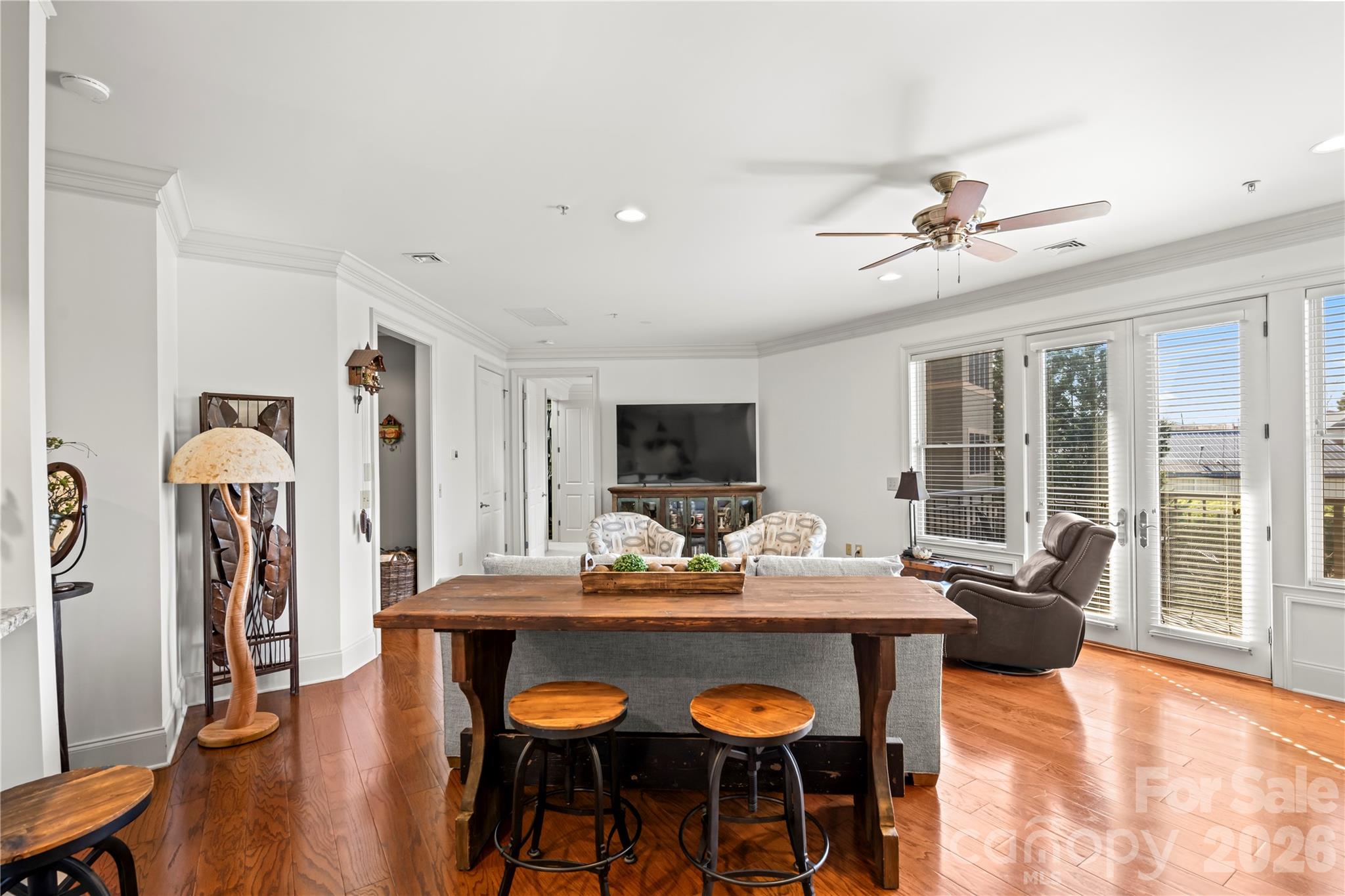 350 E Allen Street Hendersonville NC 28792