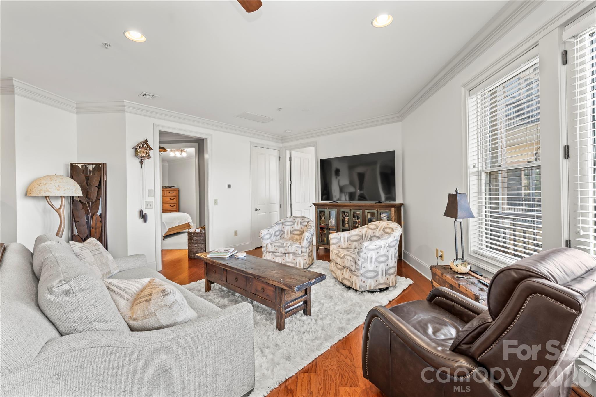 350 E Allen Street Hendersonville NC 28792