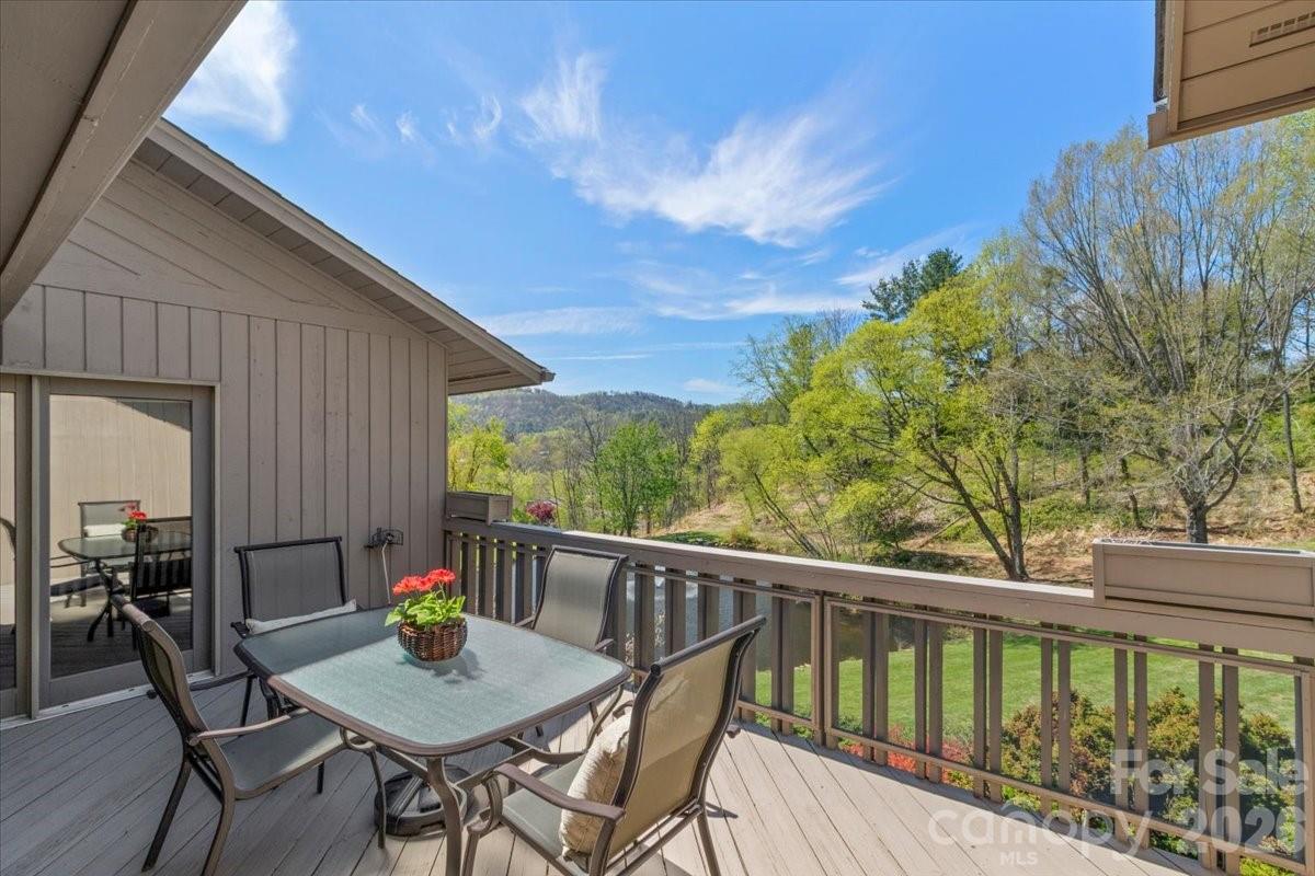 21 Ridge Terrace Asheville NC 28804