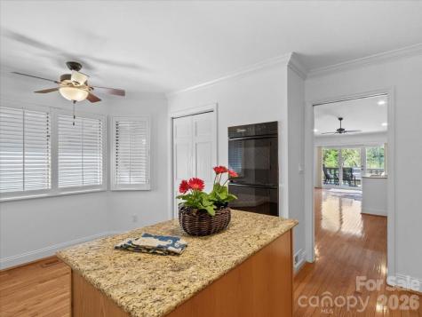 21 Ridge Terrace Asheville NC 28804