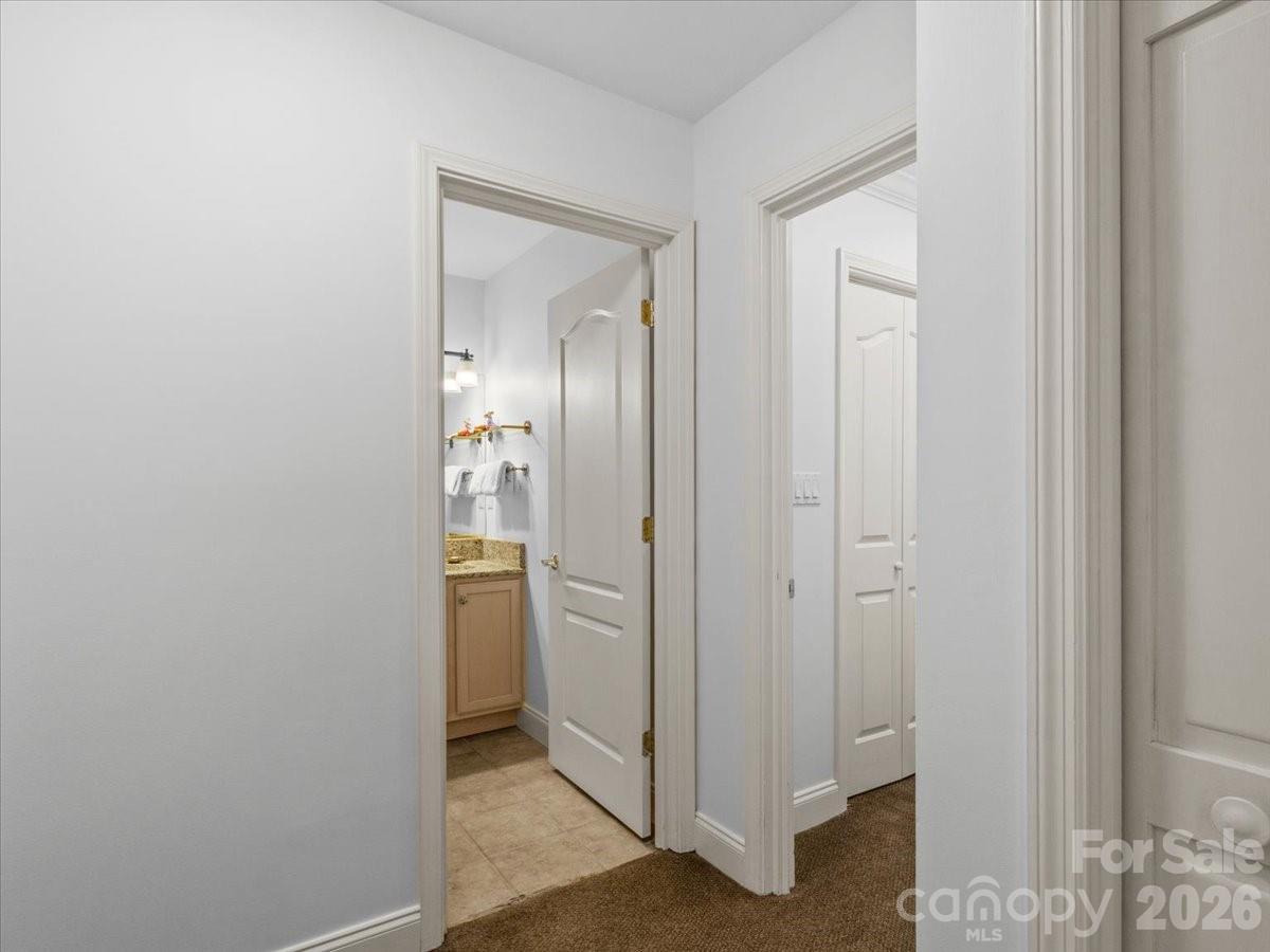 21 Ridge Terrace Asheville NC 28804