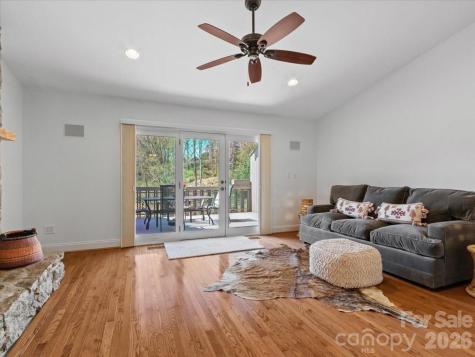 21 Ridge Terrace Asheville NC 28804