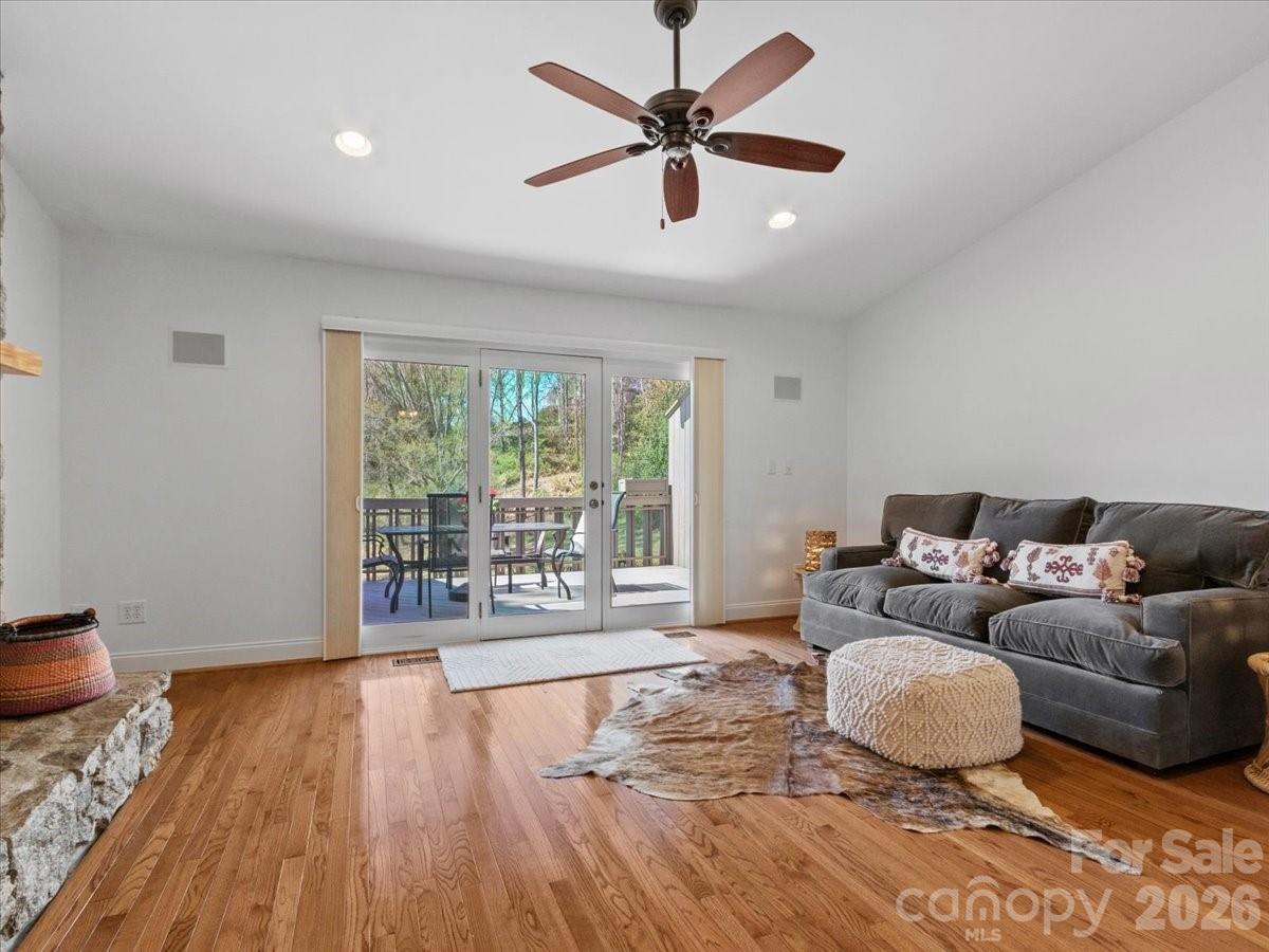 21 Ridge Terrace Asheville NC 28804