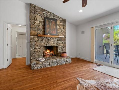 21 Ridge Terrace Asheville NC 28804