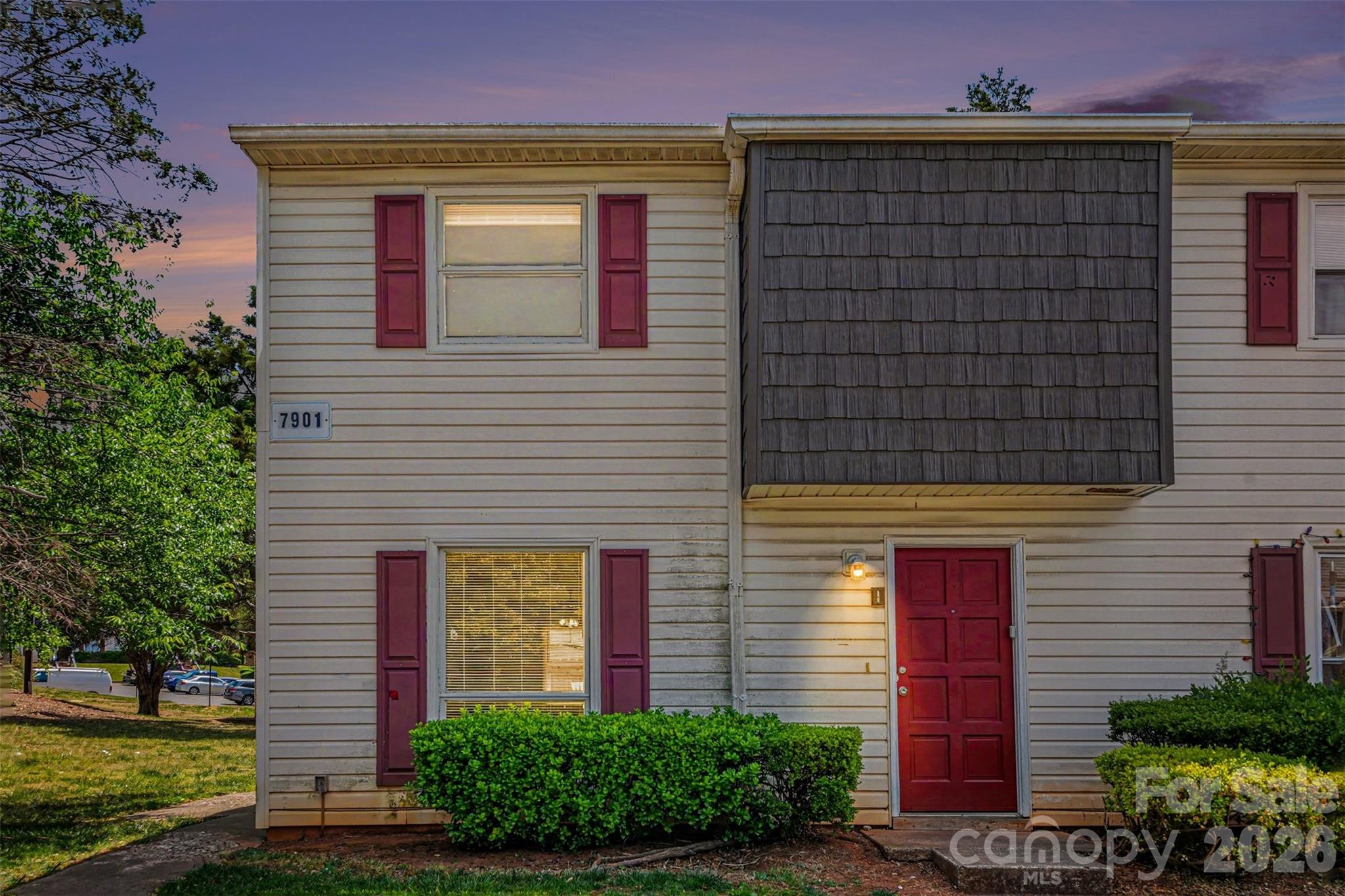 7901 Lakehouse Lane Charlotte NC 28210