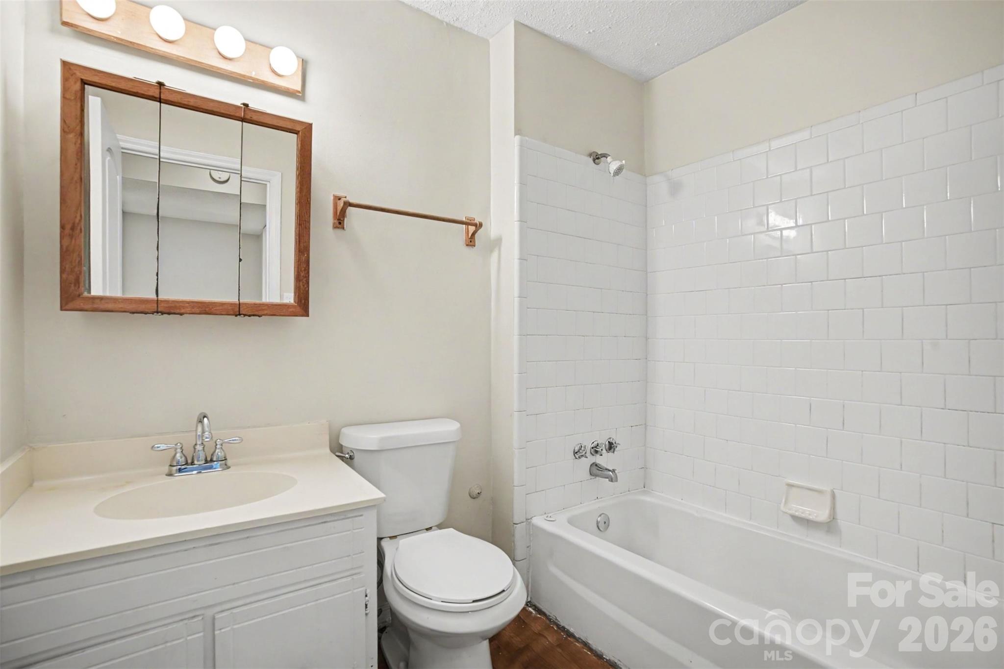 7901 Lakehouse Lane Charlotte NC 28210