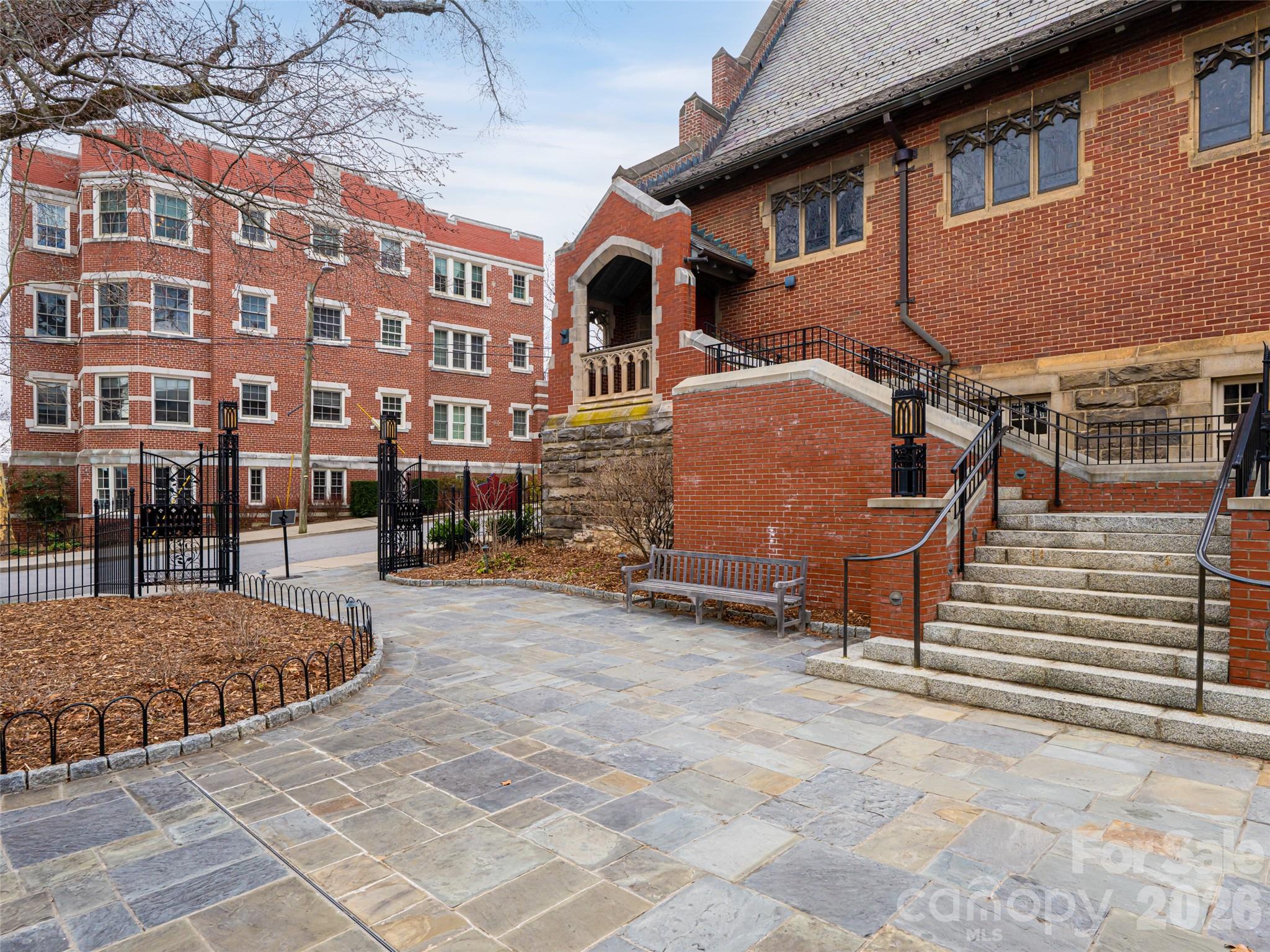 61 Church Street Asheville NC 28801