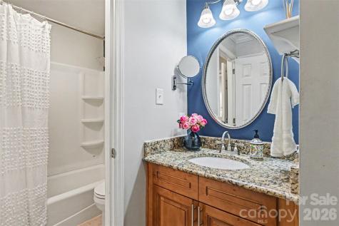1109 E Morehead Street Charlotte NC 28204