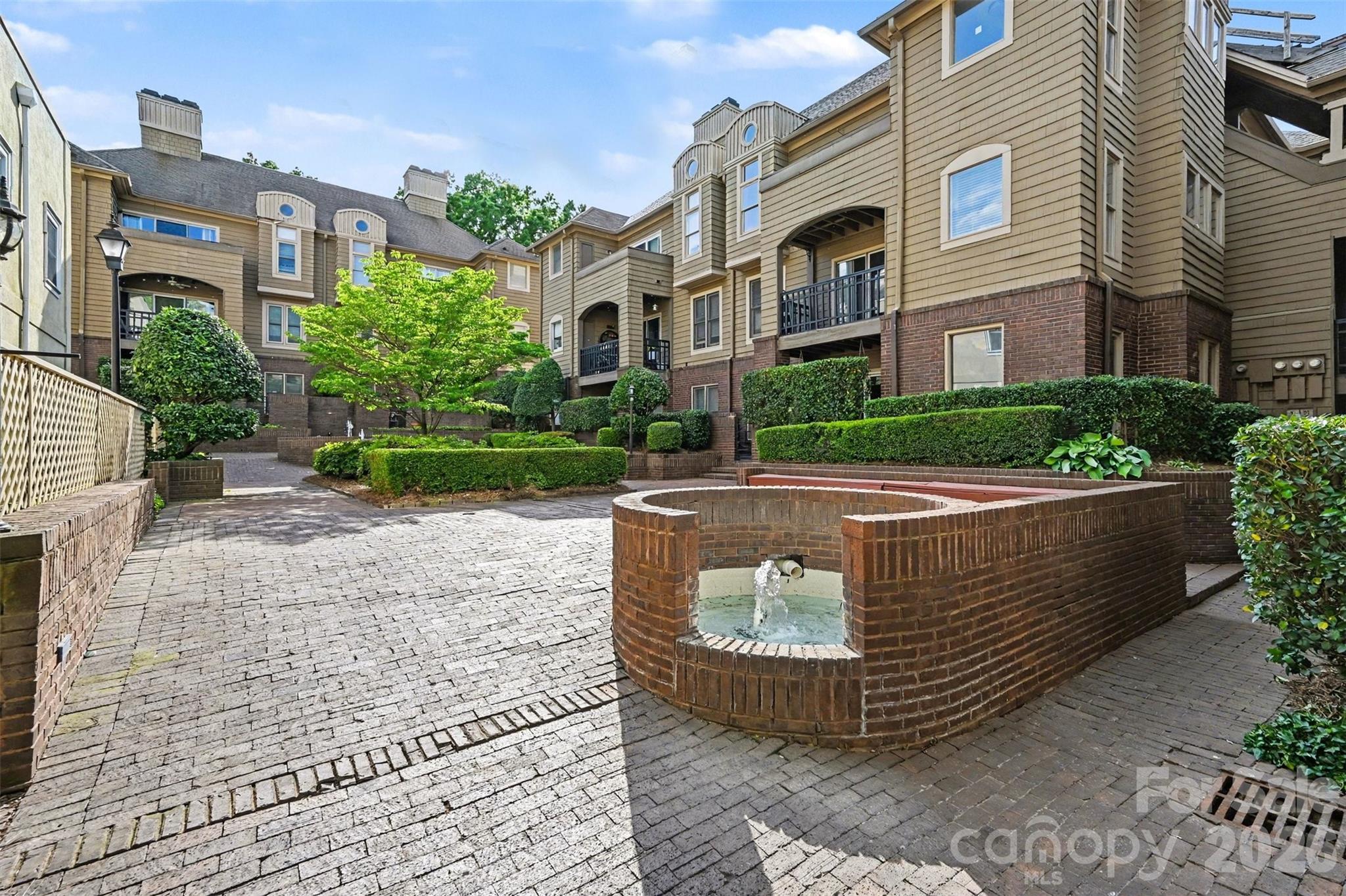 1109 E Morehead Street Charlotte NC 28204