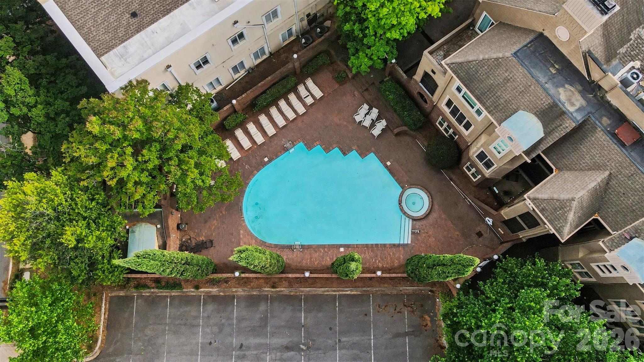 1109 E Morehead Street Charlotte NC 28204