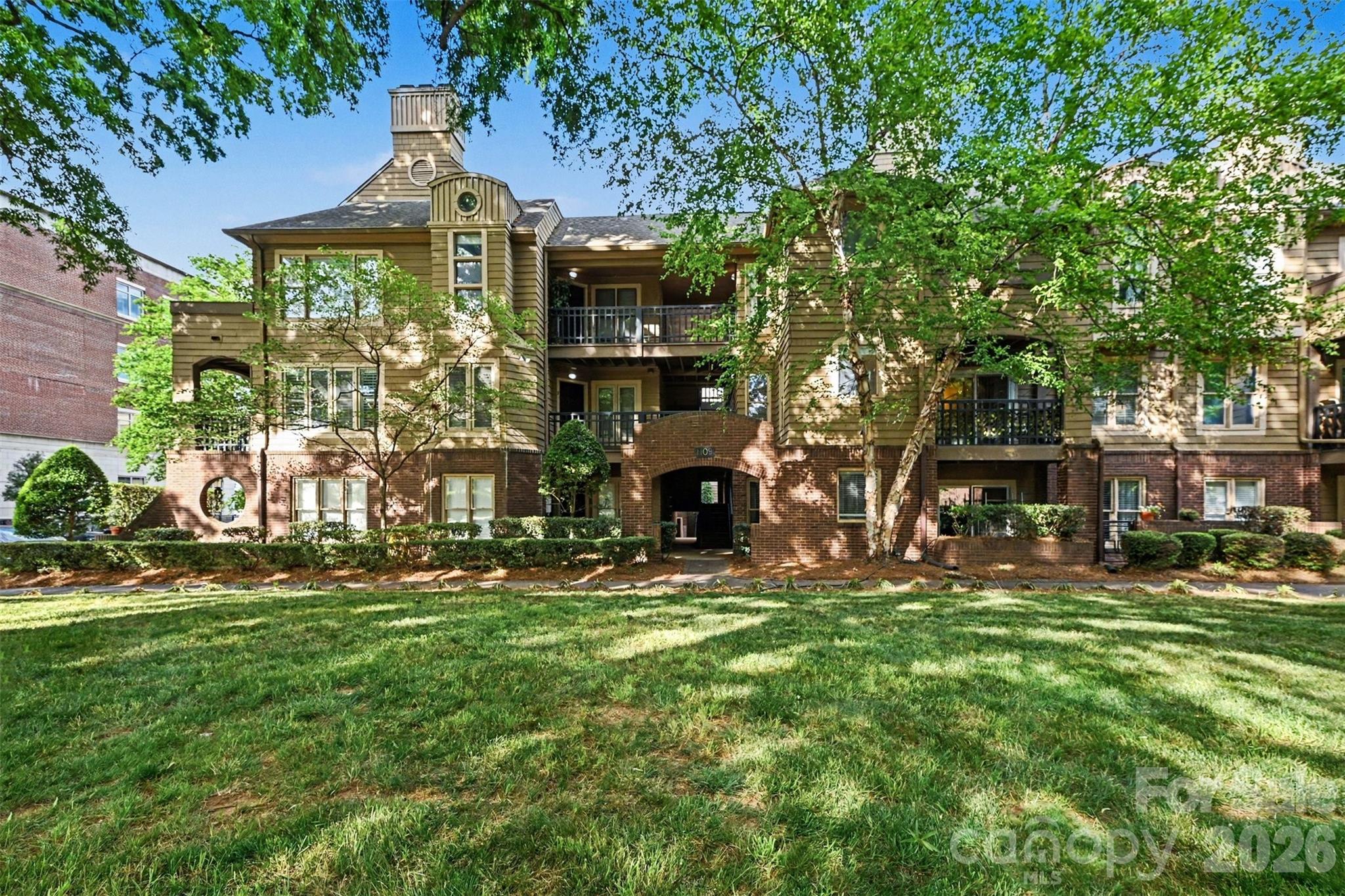 1109 E Morehead Street Charlotte NC 28204
