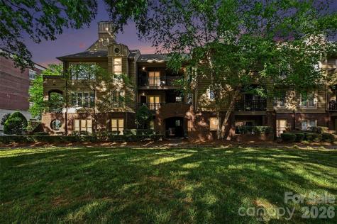 1109 E Morehead Street Charlotte NC 28204
