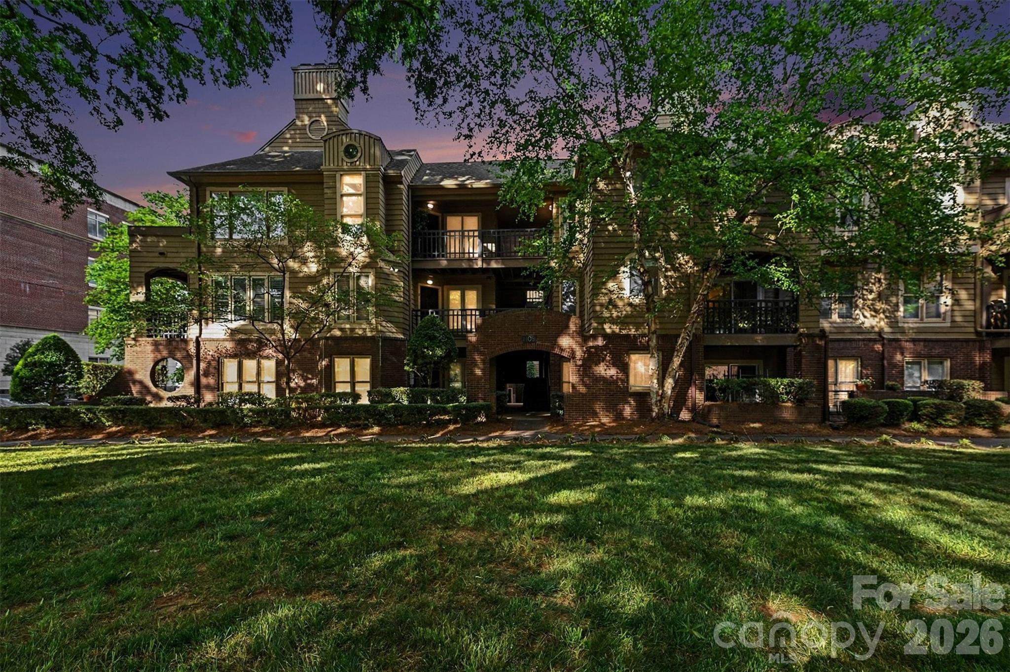 1109 E Morehead Street Charlotte NC 28204