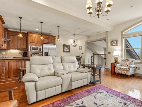 4 Chimney Crest Drive Asheville NC 28806