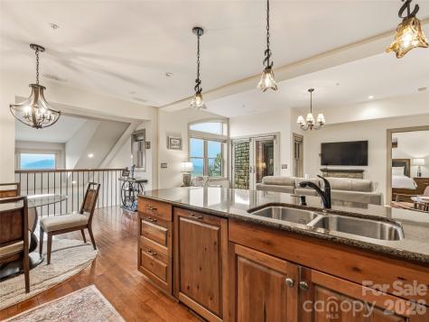 4 Chimney Crest Drive Asheville NC 28806