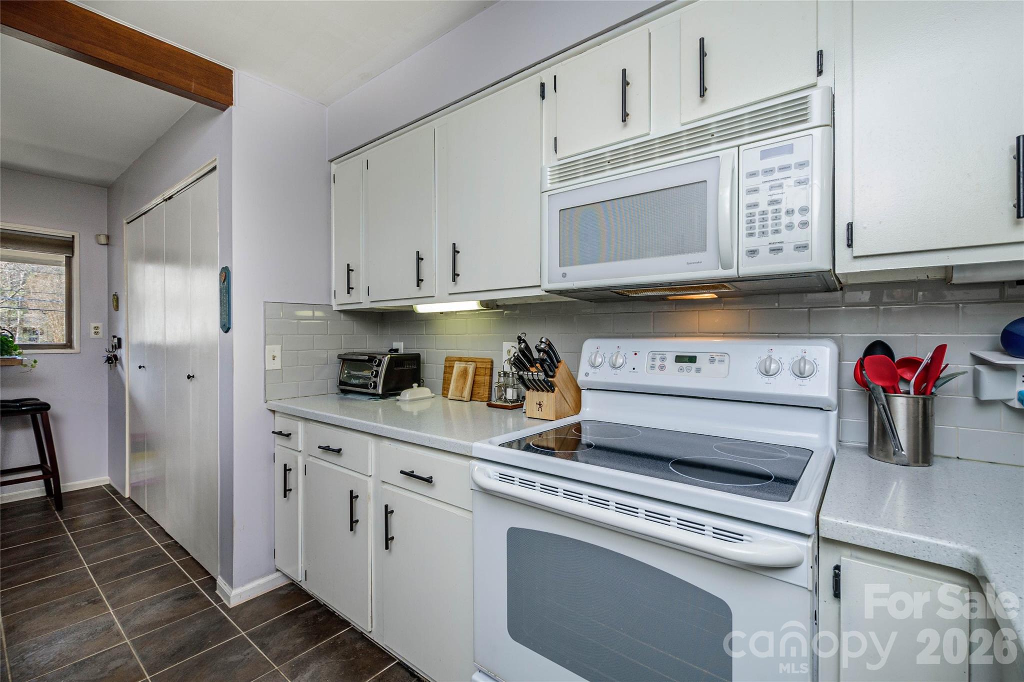 8 Lakemoor Lane Hendersonville NC 28739