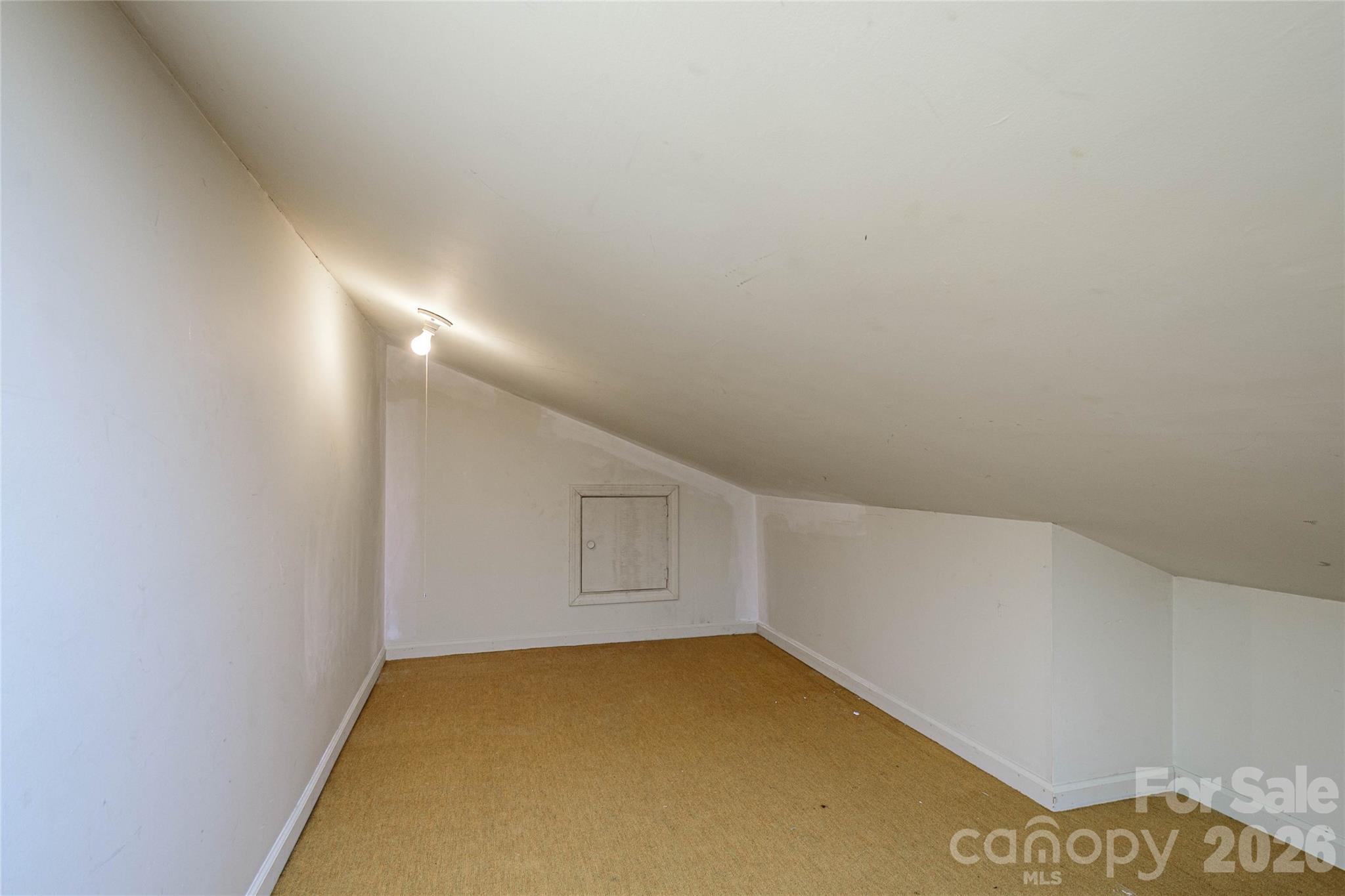 8 Lakemoor Lane Hendersonville NC 28739