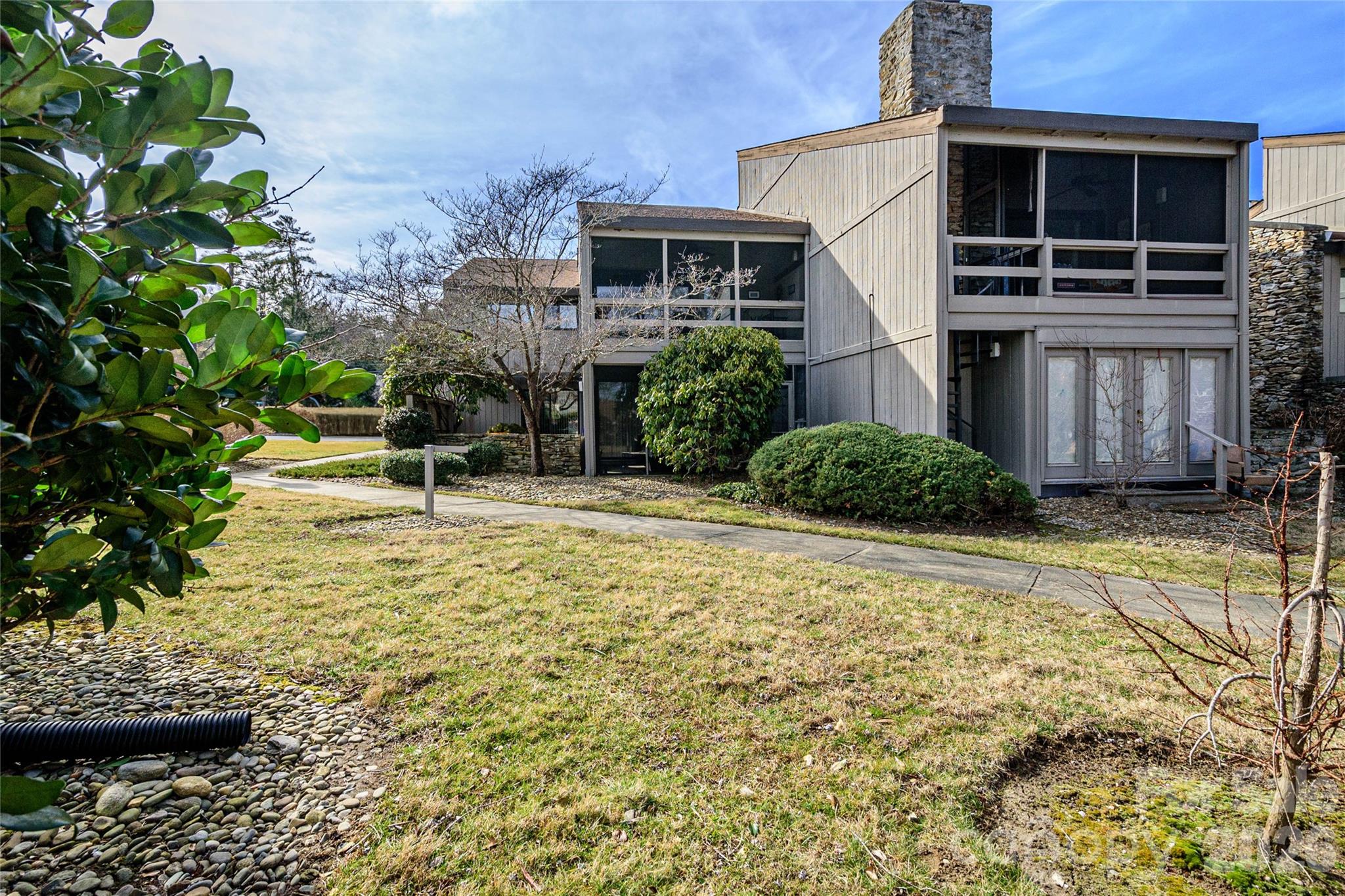 8 Lakemoor Lane Hendersonville NC 28739