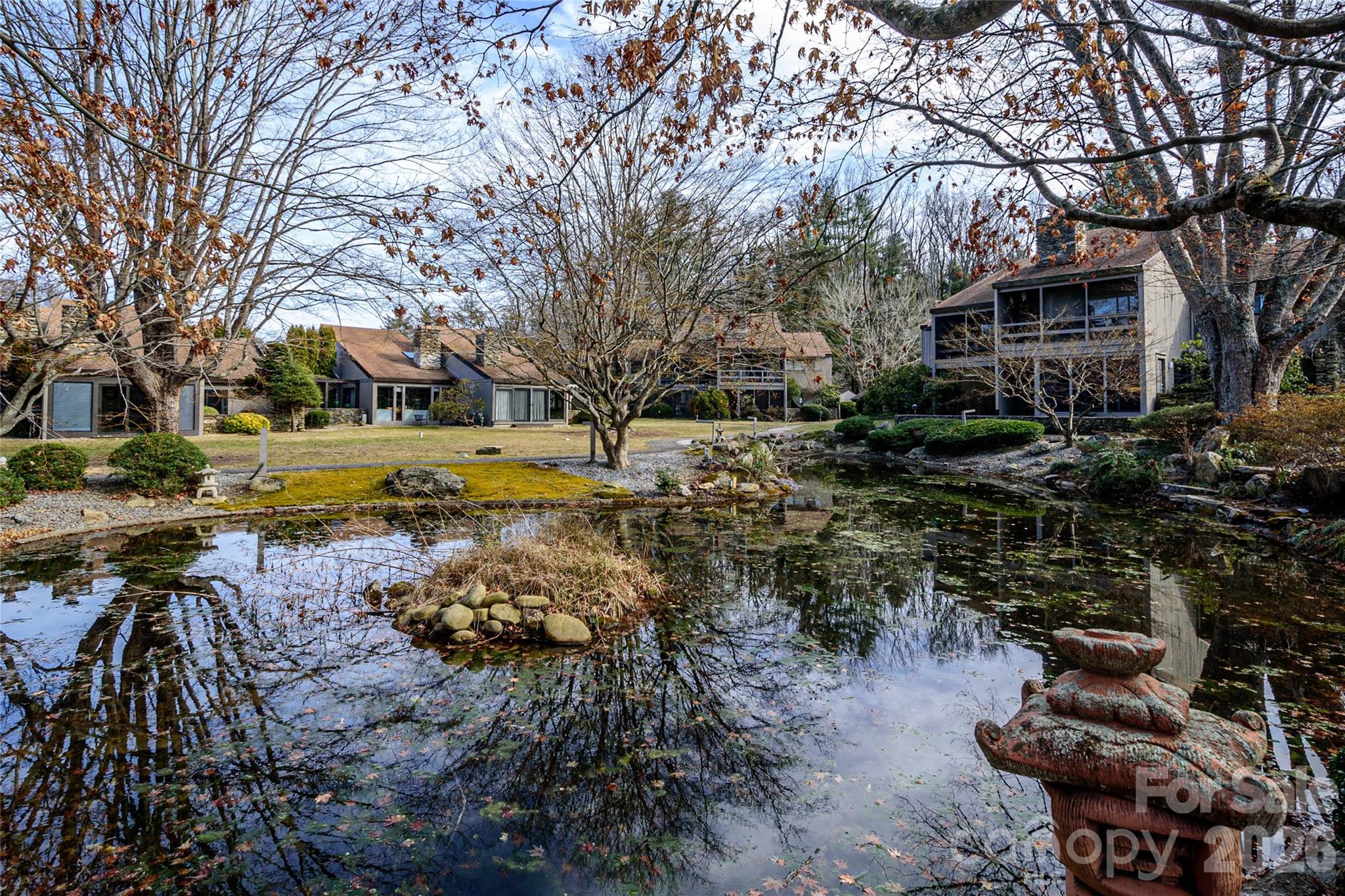 8 Lakemoor Lane Hendersonville NC 28739