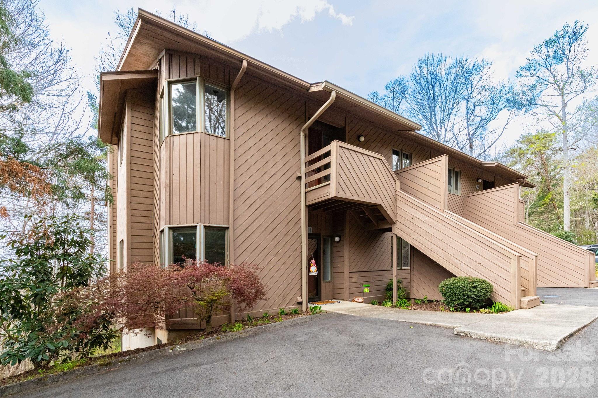 305 Piney Mountain Drive Asheville NC 28805