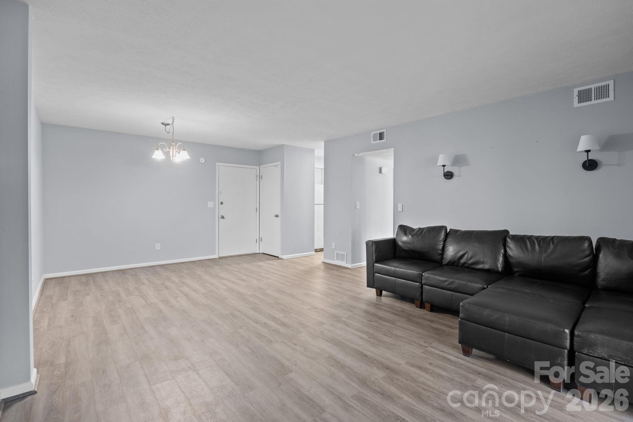 427 6th Avenue W Hendersonville NC 28739