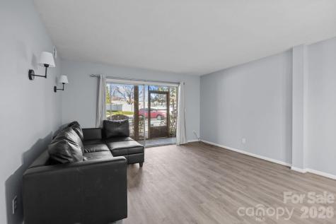 427 6th Avenue W Hendersonville NC 28739