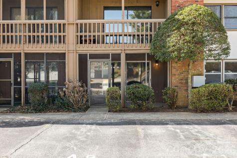 427 6th Avenue W Hendersonville NC 28739