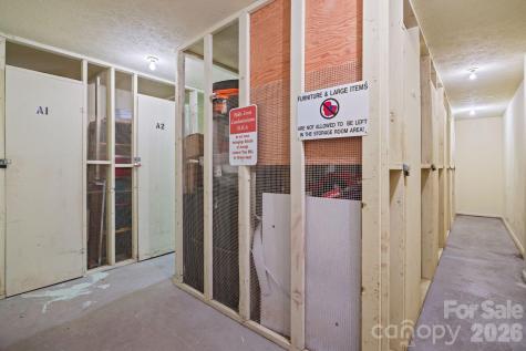 427 6th Avenue W Hendersonville NC 28739