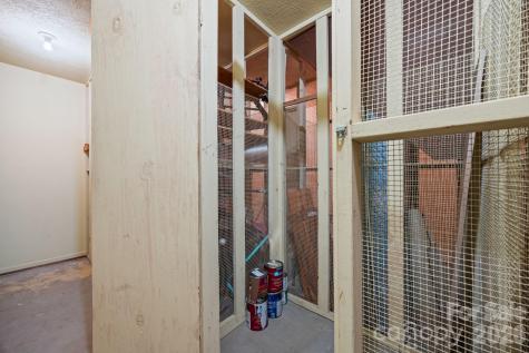 427 6th Avenue W Hendersonville NC 28739