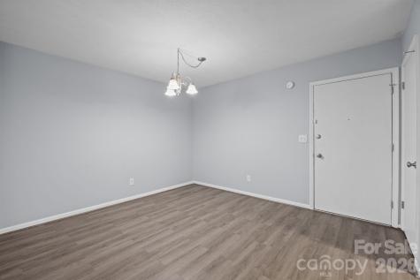 427 6th Avenue W Hendersonville NC 28739