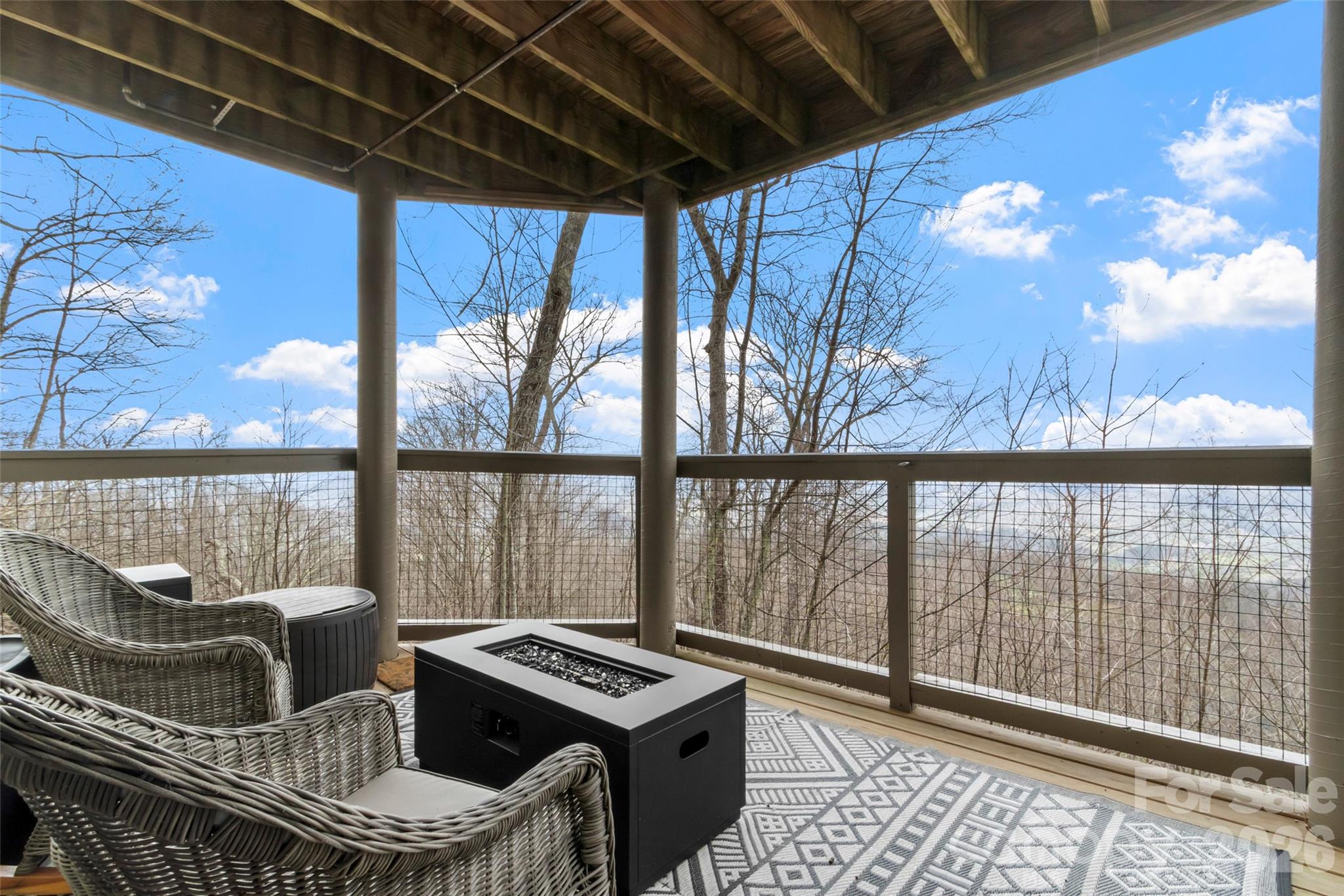 30 Club Villa Court Burnsville NC 28714