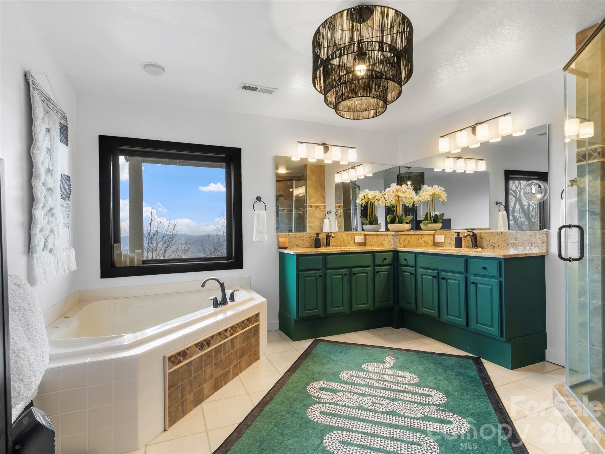 30 Club Villa Court Burnsville NC 28714