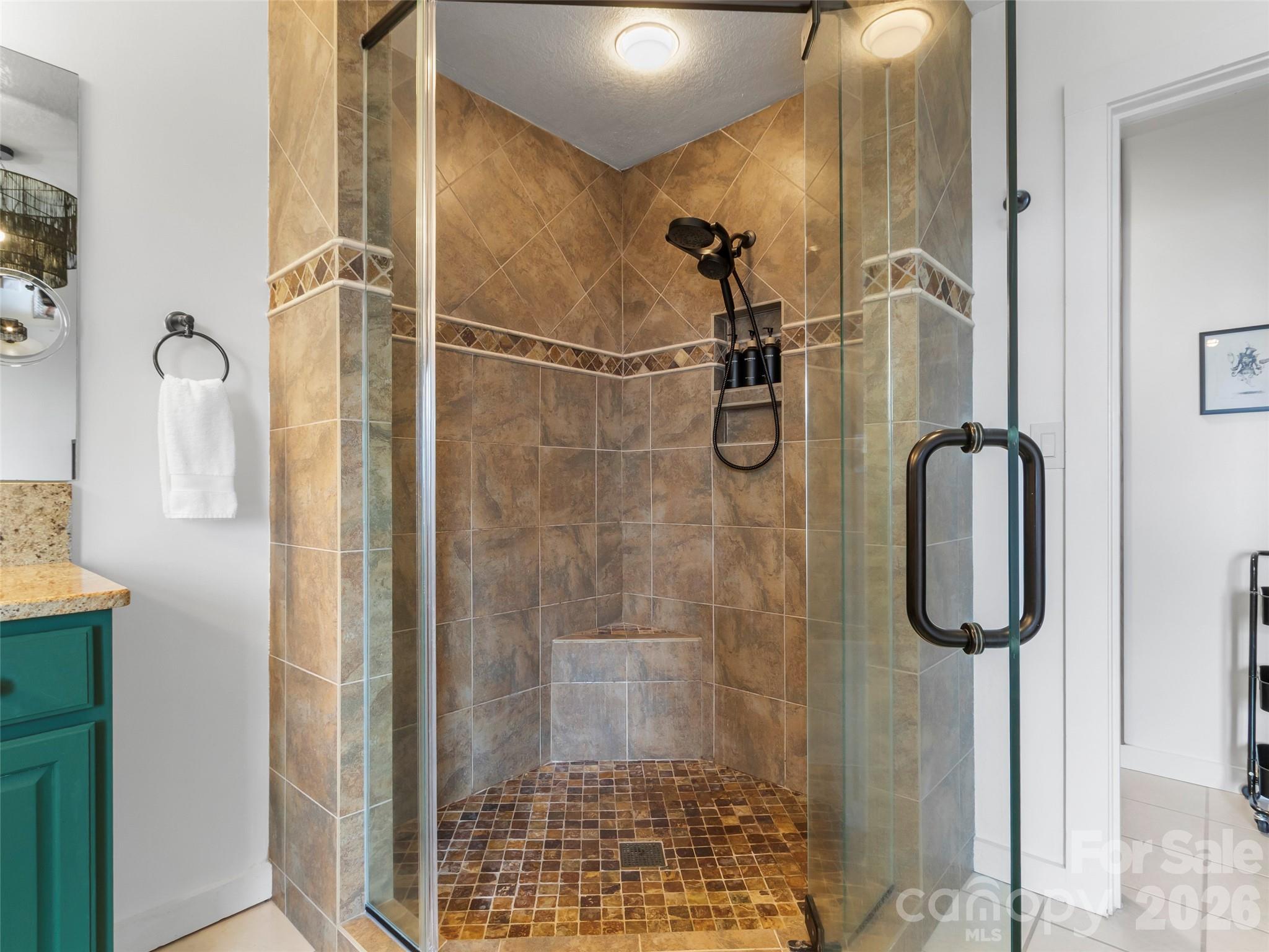30 Club Villa Court Burnsville NC 28714