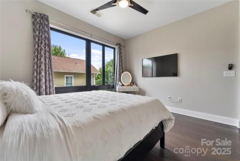 300 Magnolia Avenue Charlotte NC 28203