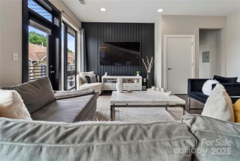 300 Magnolia Avenue Charlotte NC 28203
