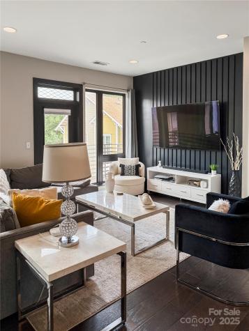 300 Magnolia Avenue Charlotte NC 28203