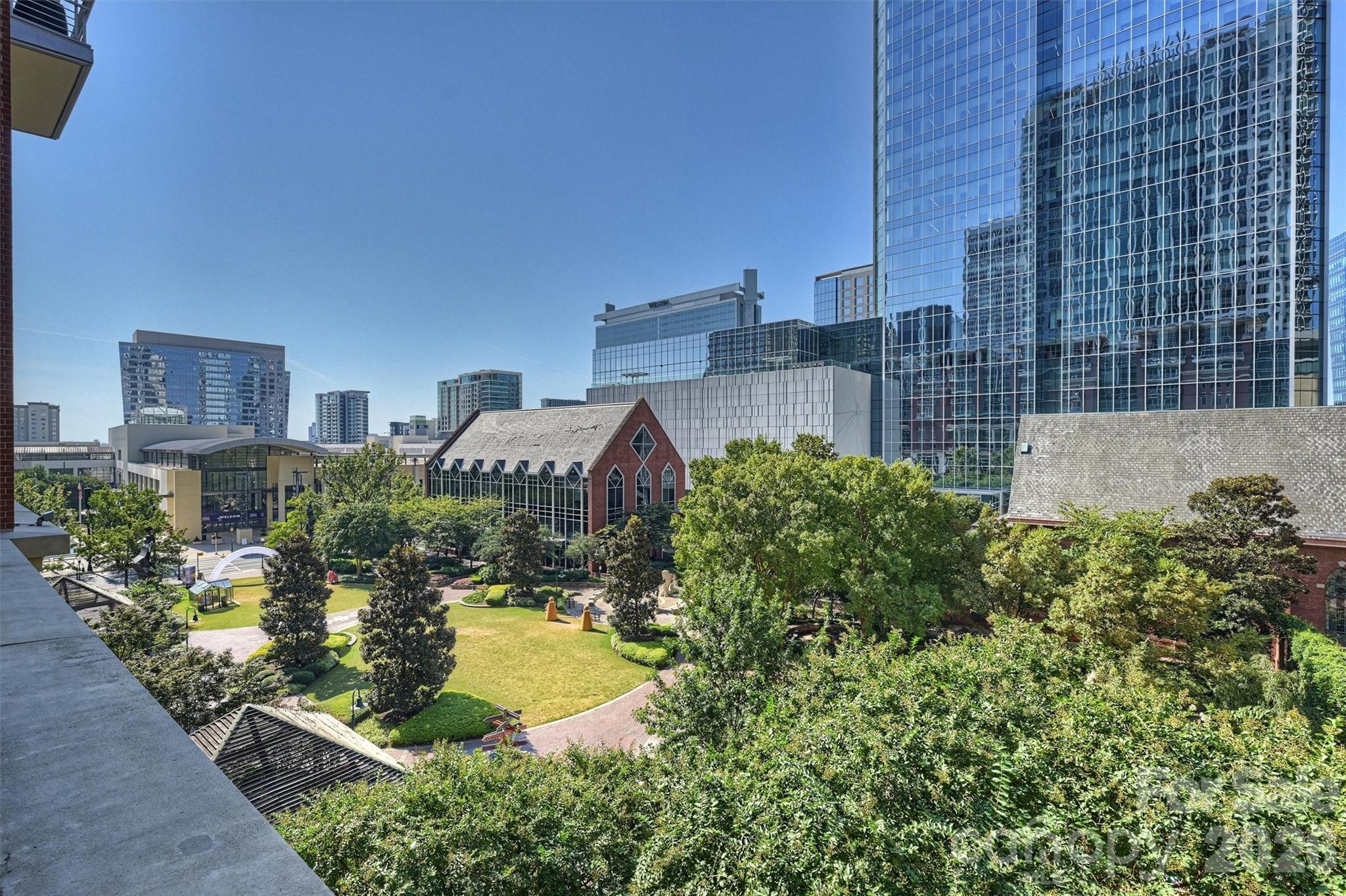 435 S Tryon Street Charlotte NC 28202