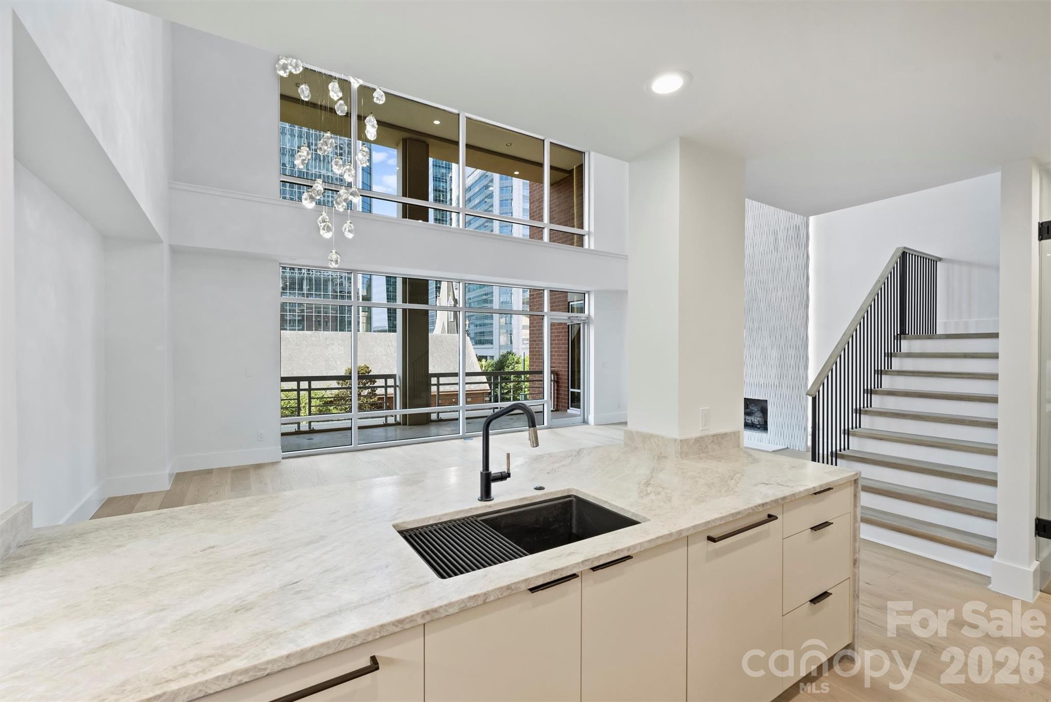 435 S Tryon Street Charlotte NC 28202
