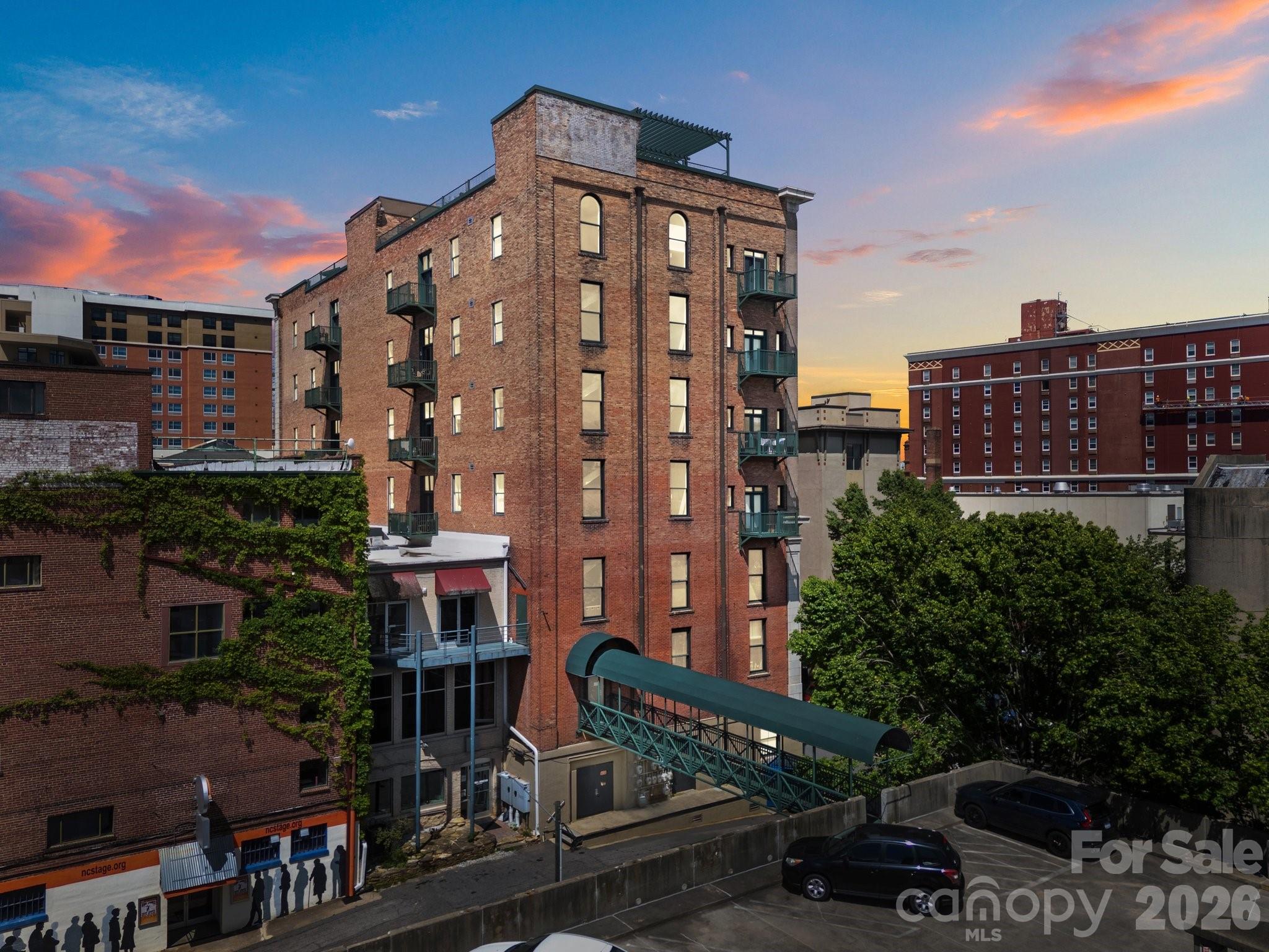84 W Walnut Street Asheville NC 28801