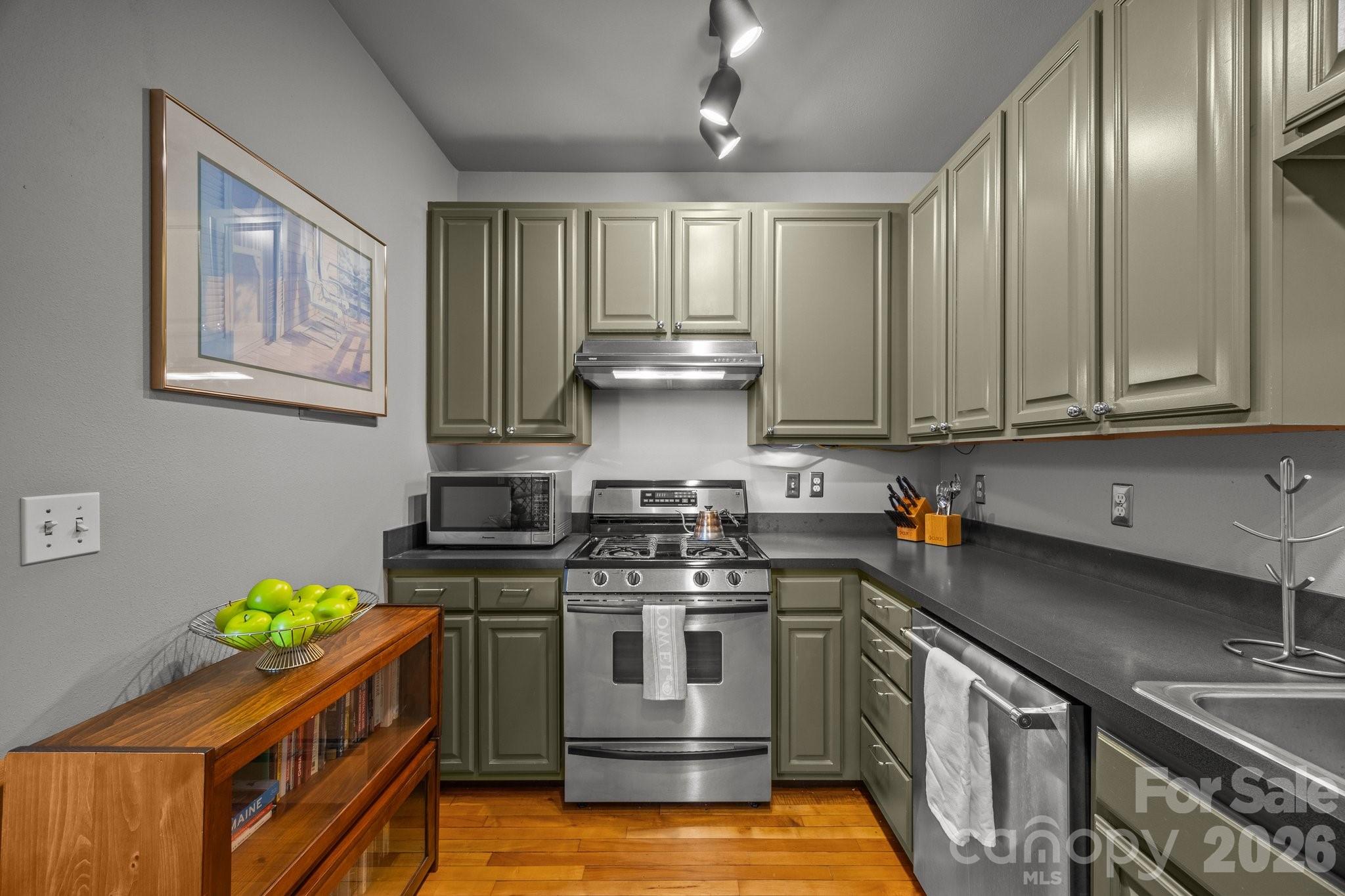 84 W Walnut Street Asheville NC 28801